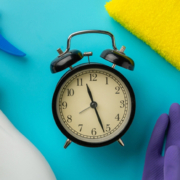 HOW LONG DOES IT TAKE TO CLEAN A HOUSE PROFESSIONALLY